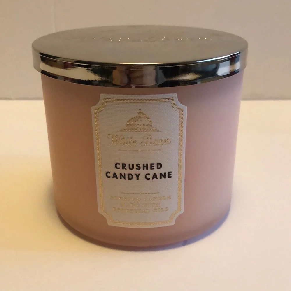 White Barn Crushed Candy Cane Candle - Picture 9 of 9
